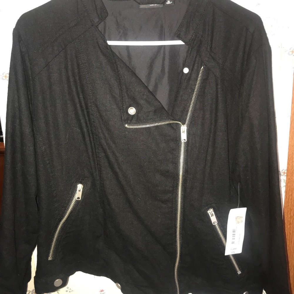 Women’s A.N.A black jacket !! 🖤